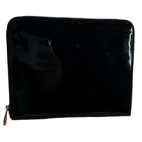 Ted Baker Padded “Apcon” iPad Case with Bow - Picture 3 of 6